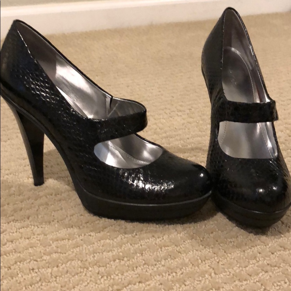Black, Mary Jane Platforms